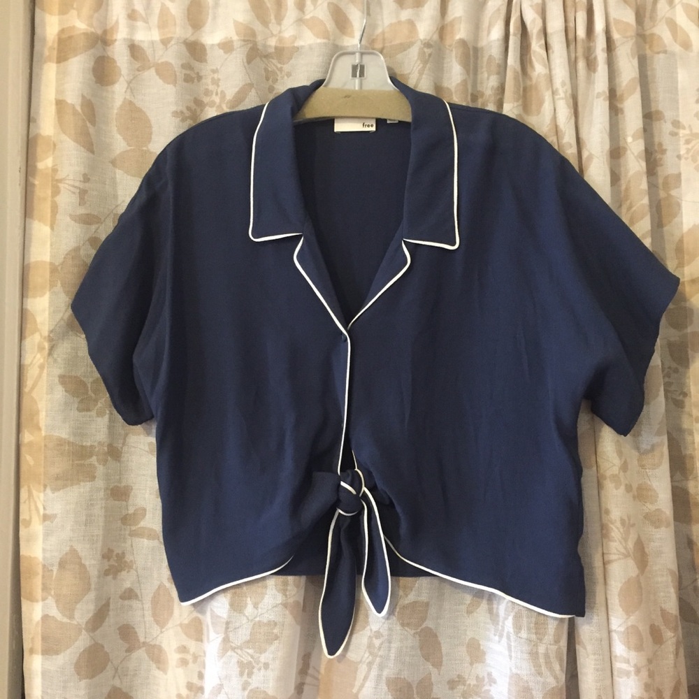 Aritzia Wilfred Free Cropped Sailor Top